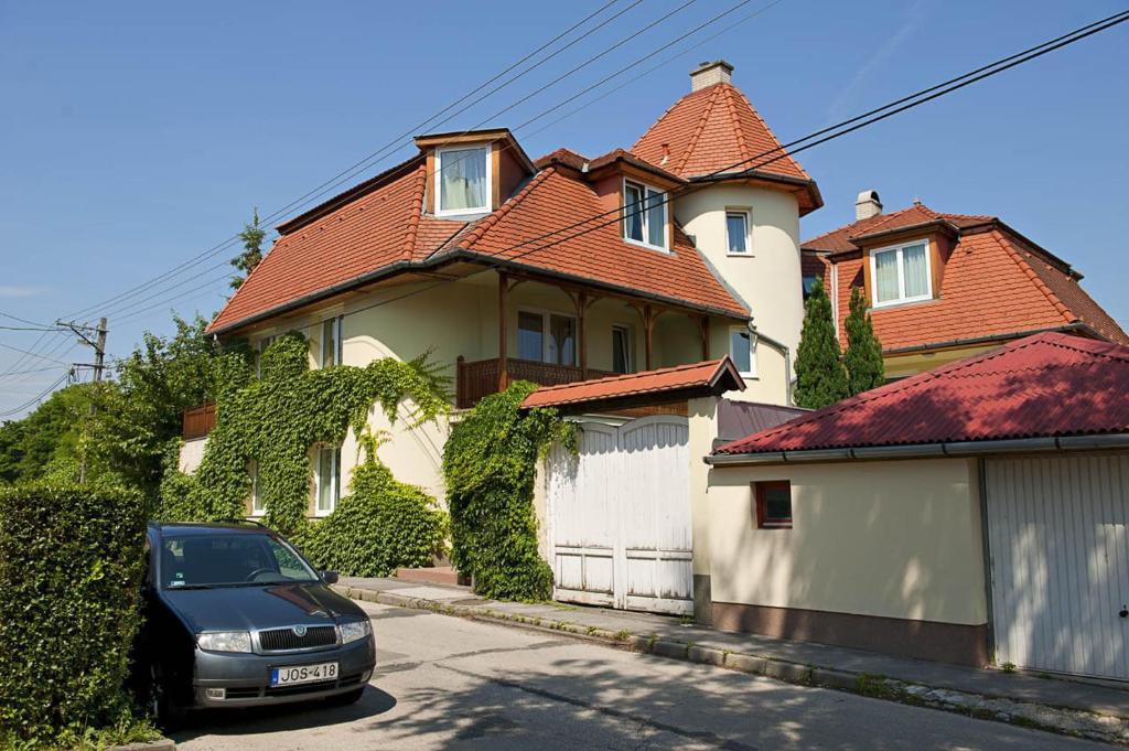 Szent Kristof Panzio Hotel Esztergom Buitenkant foto