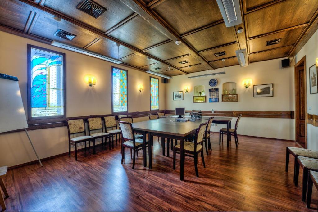 Szent Kristof Panzio Hotel Esztergom Buitenkant foto