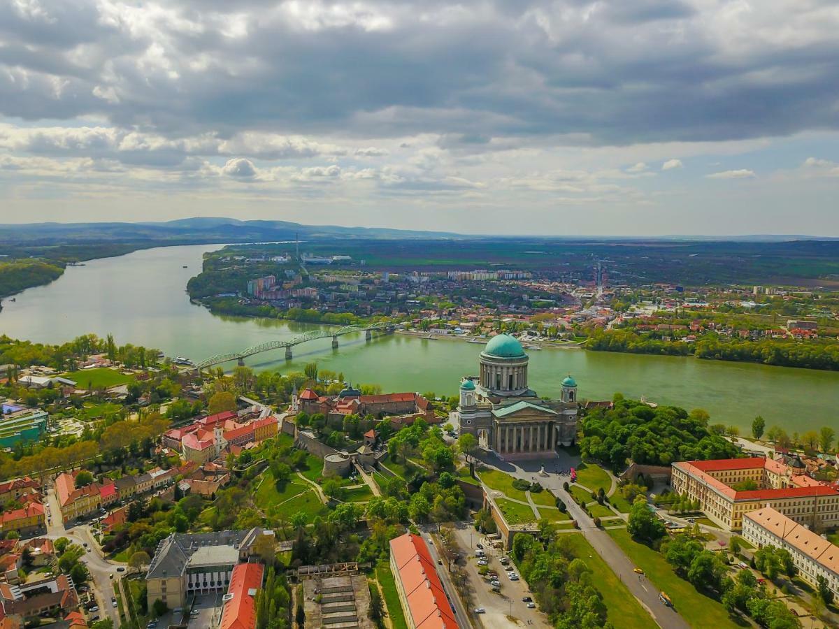 Szent Kristof Panzio Hotel Esztergom Buitenkant foto
