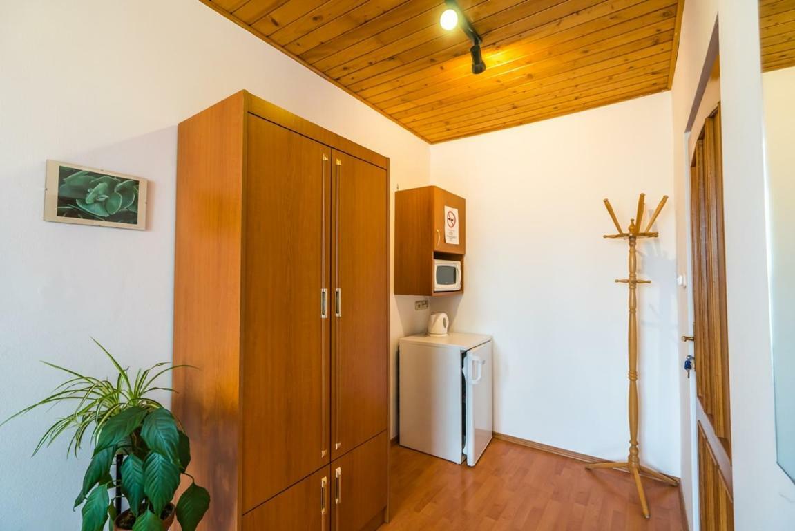 Szent Kristof Panzio Hotel Esztergom Buitenkant foto