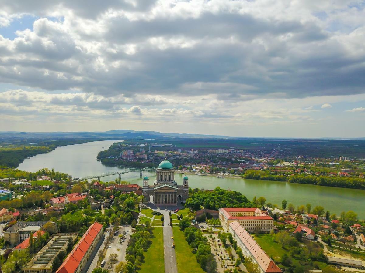 Szent Kristof Panzio Hotel Esztergom Buitenkant foto